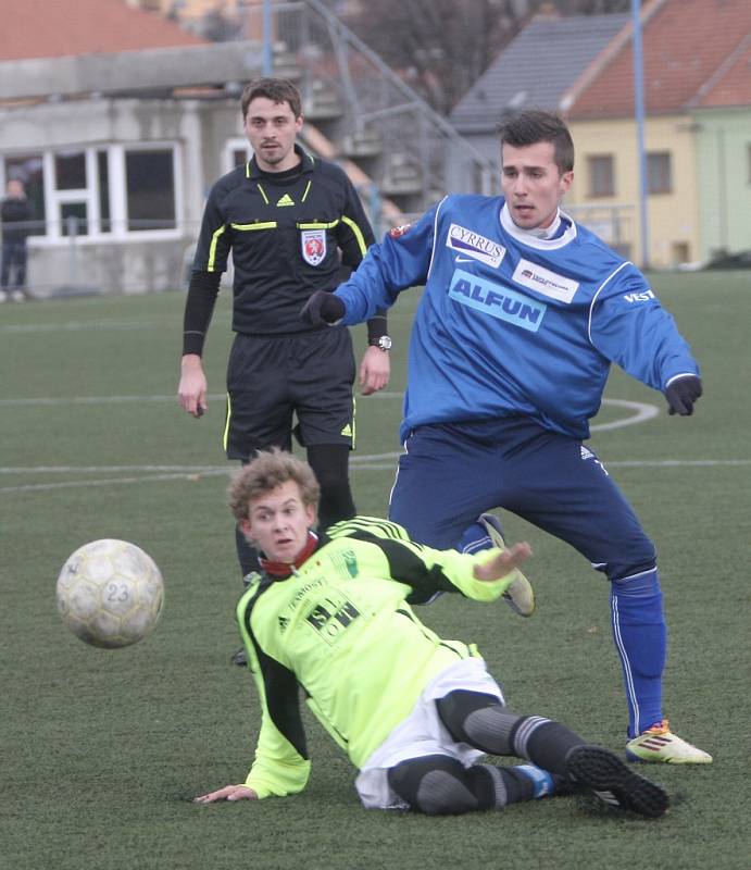 Vyškov (v modrém) na turnaji v Líšni zdolal Bystrc 3:1.