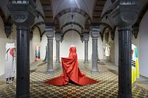 Průřez tvorbou Liběny Rochové postavený na devíti modelech představí Moravská galerie ve své expozici na Designbloku 2021 do 10. října.
