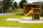 Nové školní zahrady využijí od nového školního roku žáci základní a mateřské školy ve Vranovicích.