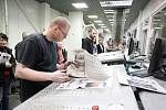 Čtenáři Deníku Rovnost si prohlédli olomouckou tiskárnu Novotisk, kde se tisknou jejich oblíbené noviny.