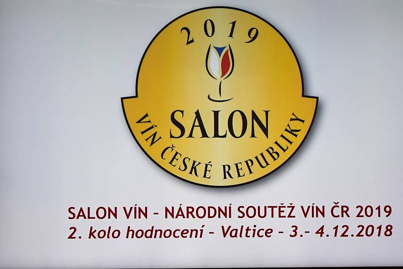 Ve Valticích vyhlašovali v úterý nového šampiona Salonu vín. Stalo se jím pošesté Zámecké vinařství Bzenec.