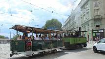 Historická tramvaj Caroline projela Brnem u příležitosti každoroční události Dopravní nostalgie.