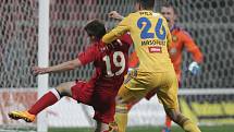 Fotbalisté brněnské Zbrojovky (v červeném) zdolali na domácím hřišti Jihlavu 1:0.