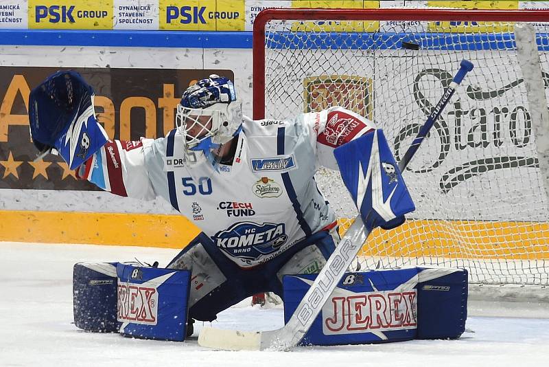 Brno 26.1.2020 - domácí HC Kometa Brno v bílém (Karel Vejmelka) proti HC Litvínov