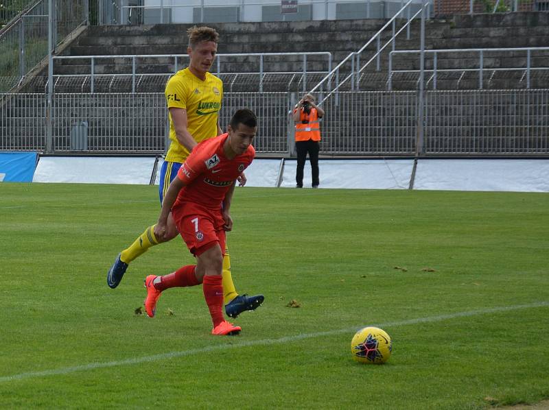 Fotbalisté Zbrojovky  v posledním přípravném utkání před opětovným zahájením druhé ligy podlehli Zlínu 0:5.