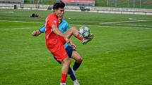 Bohuničtí fotbalisté (v červeném) přehráli v brněnském derby Moravskou Slavii jasně 4:0.