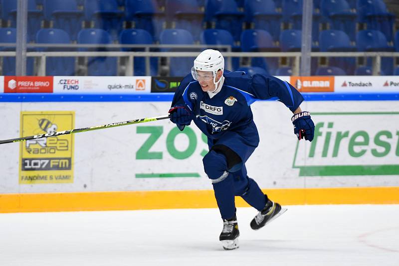 Hokejisté Komety ve středu zahájili na ledě DRFG Areny přípravu na novou sezonu.