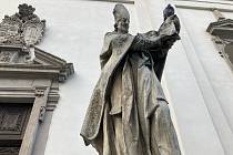 Sochy svatého Cyrila a svatého Metoděje na Dominikánském náměstí nechalo město naposledy zrestaurovat v roce 1995.