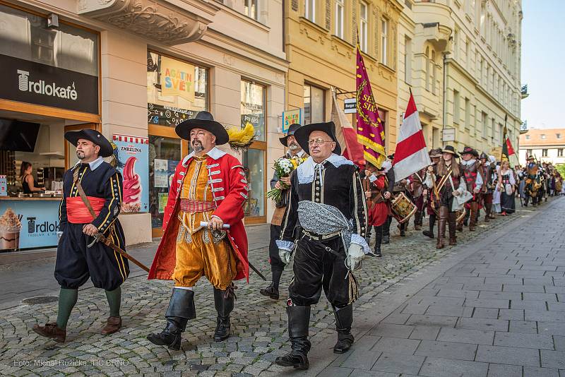 Připomínku obléhání Brna Švédy mohli lidé shlédnout v podobě historických uniforem a zbraní v centru města. Vojáci prošli slavnostním pochodem město a na Kraví hoře postavili stanový tábor.