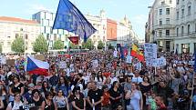 Brněnská demonstrace proti premiérovi Andreji Babišovi.