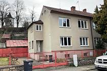 Dům v Zahumení ulici koupily Lelekovice za osm a čtvrt milionu korun. Vybudovat v něm chtějí šest bytů, které budou dále pronajímat především penzistům.
