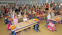 Školní docházka začala i prvňákům v brněnských školách Novolíšeňská a Vejrostova.