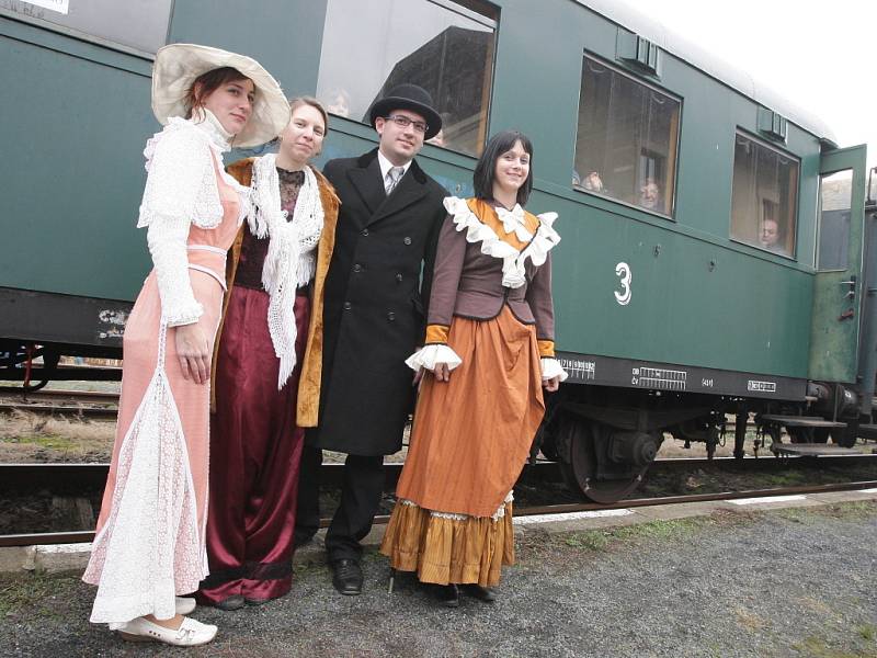 Mezi Pohořelicemi a Vranovicemi jel naposledy vlak