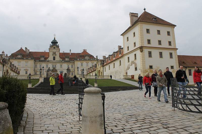 Valtický zámek přivítal první turisty.