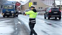 Policisté kontrolovali v Čebíně zimní gumy.