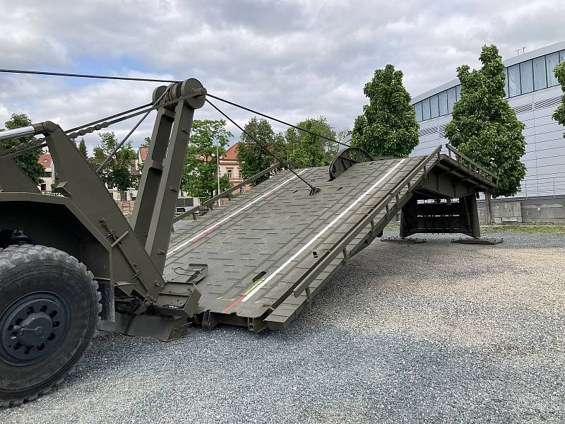 Mostní vozidlo AM-70 EX šternberské společnosti Excalibur Army