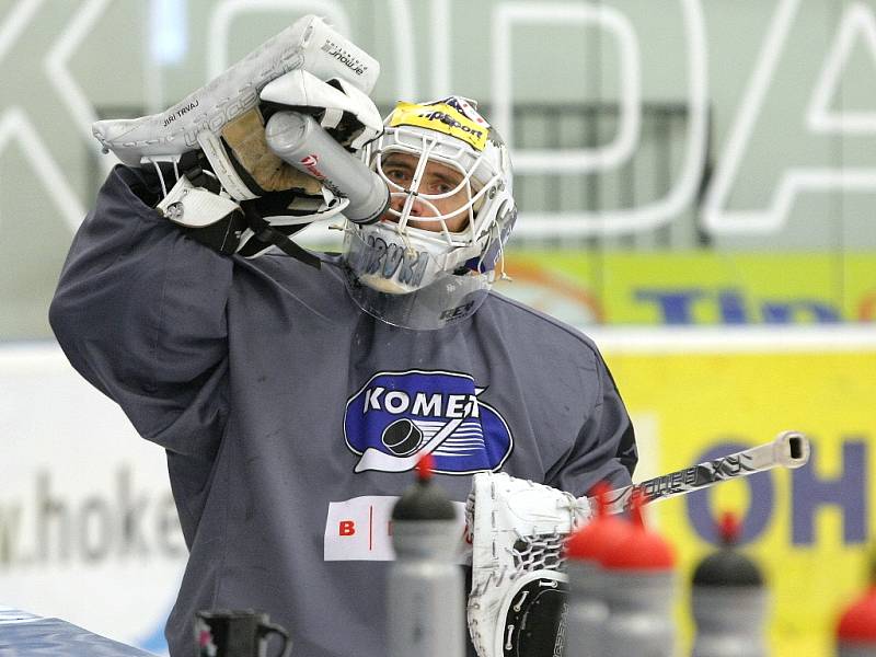 Brněnští hokejisté vyjeli poprvé od úspěšného semifinále na led. Při tréninku jim pomáhal i Tomáš Žižka junior.