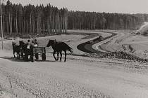 Nový Masarykův okruh vznikal v letech 1984 až 1987. První závod se na něm uskutečnil 18. července 1987.