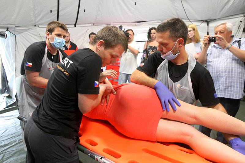 Cvičení Trauma týmu ČR v areálu FN Bohunice v Brně.