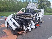 Vážná zranění utrpěl mladý muž při nehodě kamionu a dodávky na silnici I/52 u Pohořelic na Brněnsku.