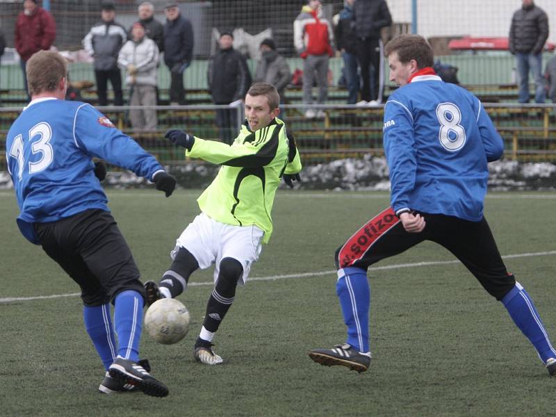 Vyškov (v modrém) na turnaji v Líšni zdolal Bystrc 3:1.