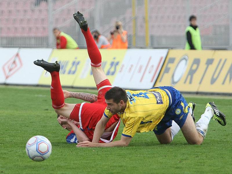 Brněnští fotbalisté podlehli ve 22. kole Gambrinus ligy na domácím hřišti Teplicím 0:1.