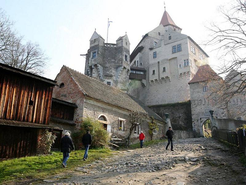 Lidé měli poslední šanci navštívit letos hrad Pernštejn.