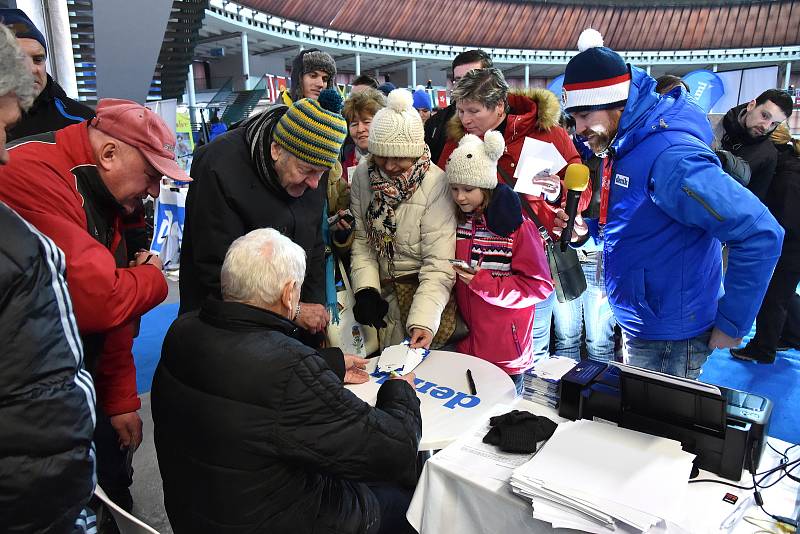 Olympijský festival v areálu brněnského výstaviště - beseda s hokejovou legendou Jozefem Golonkou.