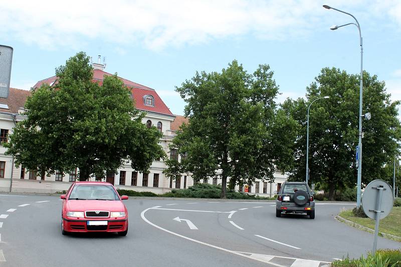 Židlochovičtí chtějí upravit i křižovatku u pošty.