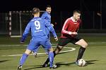 RKM Tripoli (v modrém) v duelu 1. DRFG Ligy Brněnského svazu malé kopané proti Retru vybojovalo remízu 5:5. Retro (v červeném) mělo přitom domácí Tripoli na lopatě a směle si mohlo odnést i vítězství. 