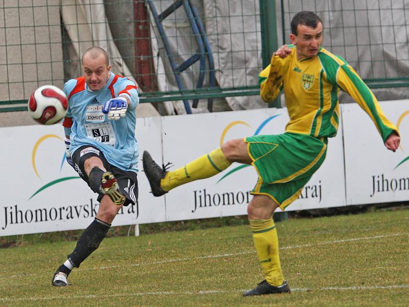 Fotbalisté Mutěnic si z Bystrce odváží první jarní bod za remízu 1:1.