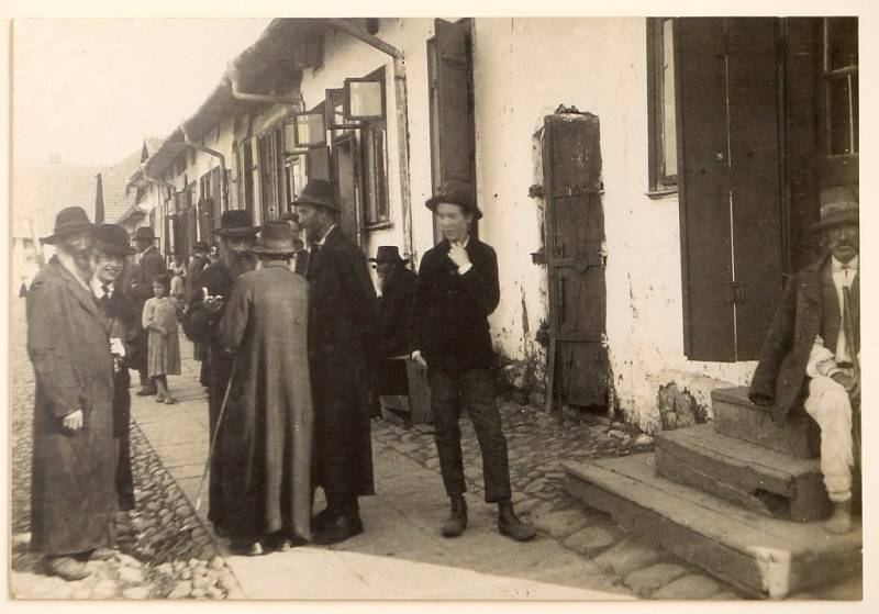 Židovské pohlednice v Paláci Šlechtičen.