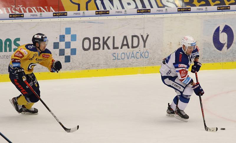 Hokejisté Zlína proti brněnské Kometě neuspěli ani potřetí v letošním ročníku extraligy. Ve čtvrtek na Zimním stadionu Luďka Čajky prohráli 4:5.