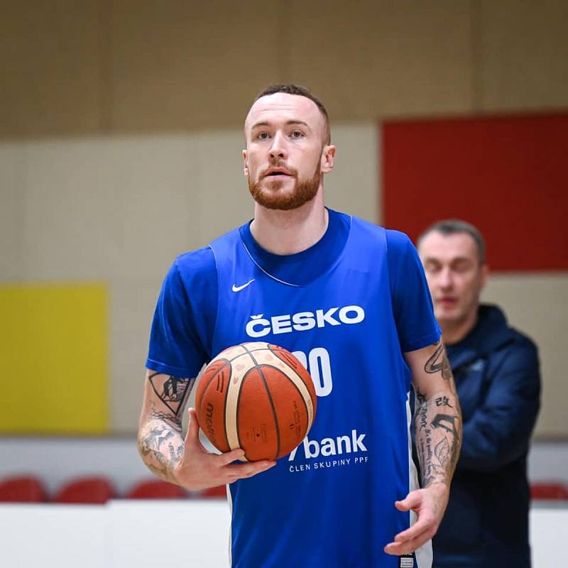 Šimon Puršl z Basketu na tréninku české reprezentace.