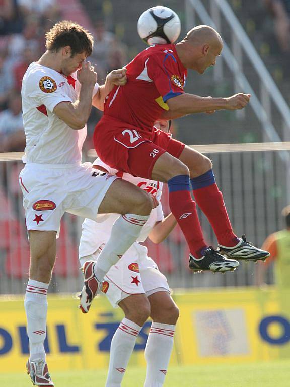 Brno porazilo v prvním domácím zápase mistrovskou Slávii 2:0.