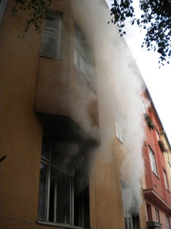 Lidský život si v září vyžádal požár bytu v Merhautově ulici poblíž centra Brna.