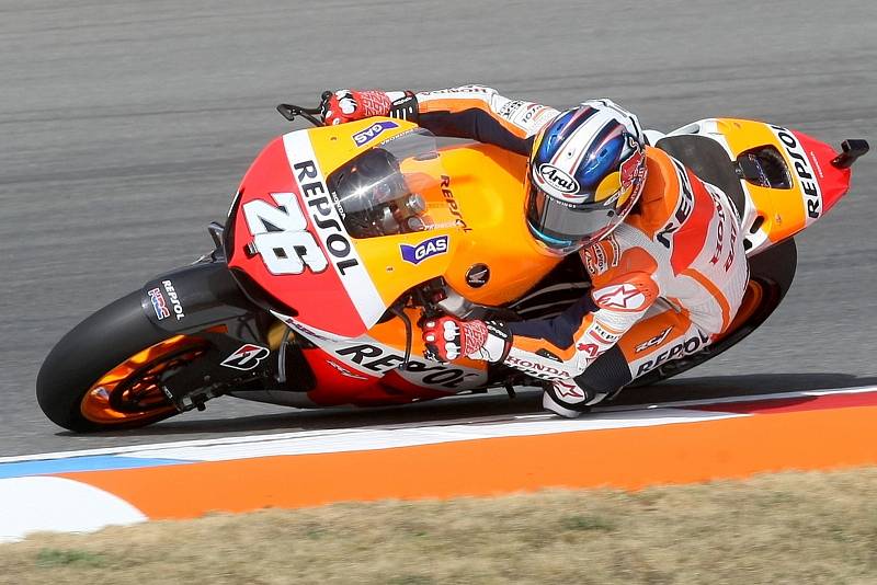 Dani Pedrosa na Velké ceně silničních motocyklů na Masarykově okruhu v Brně (pátek).