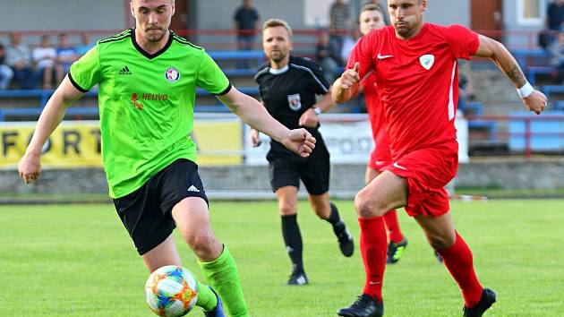 Další domácí porážku utrpěli v krajském přeboru fotbalisté Boskovic (zelené dresy). Po špatném druhém poločase podlehli Tatranu Bohunice vysoko 0:4.