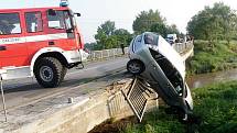 Nehoda osobního automobilu v Měníně.