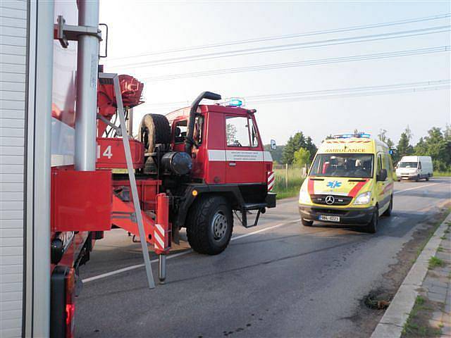 Nehoda osobního automobilu v Měníně.