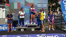 Windsurfařka Kristýna Piňosová vyhrála základní část iQFoiL Youth & Junior Games v Itálii.