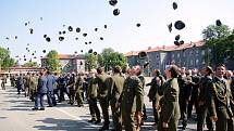 Univerzita obrany slavnostně vyřazovala své absolventy vojenského studia.