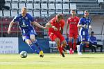 Fotbalisté Zbrojovky Brno (v červeném) prohráli oba přípravné duely na hřišti prvoligové Olomouce. Foto: Petr Nečas