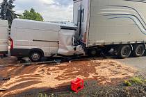 Tragická dopravní nehoda se stala v pátek ráno na dálnici D1 poblíž Brna.