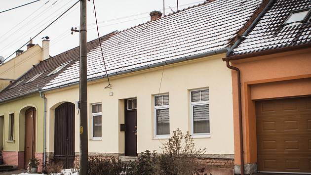 Čtyřiasedmdesá­tiletou důchodkyni našli v jejím domě v Pršticích příbuzní bez známek života.