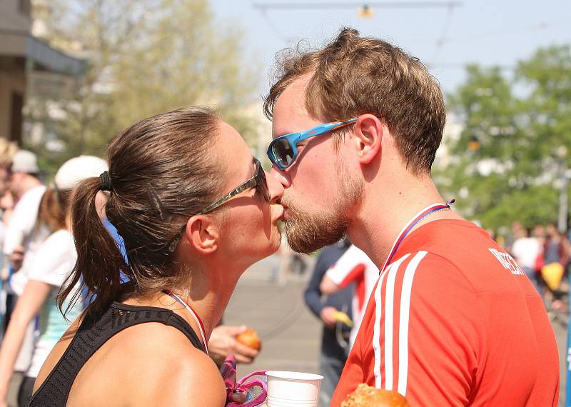 Neděle patřila v Brně běžcům. Na trať šestého ročníku Brněnského půlmaratonu a dalších běžeckých závodů vyrazilo dohromady přibližně patnáct stovek sportovců.