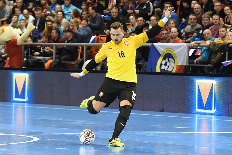 Kvalifikační turnaj na futsalové MS 2020 - ČR (Ondřej Vahala) Kazachstán (modrá)