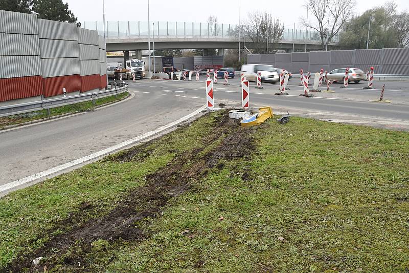 Výjezd z ulice Žabovřeská do ulice Bráfova.