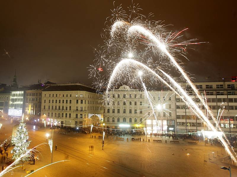 Oslavy příchodu roku 2016 v Brně.