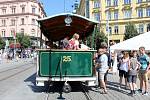 Na brněnském náměstí Svobody se uskutečnilo v sobotu dopoledne defilé a výstava historických vozů městské hromadné dopravy.